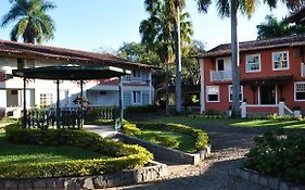 Hotel Fazenda Rochedo